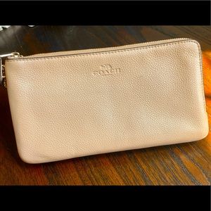 Authentic Coach Double-Zip Leather Wristlet!